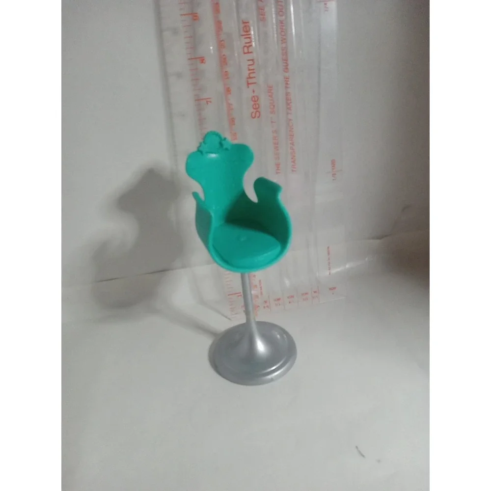 Barbie Hairtastic Teal Salon Chair Mattel 2011